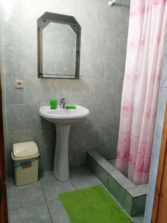 Мини-Отель На Агрба 22А Pizunda Esterno foto